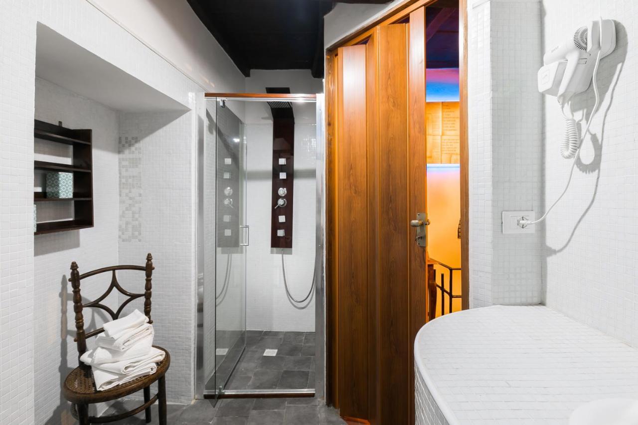Opera Suites - Le Notti Bianche Calcata Exterior photo