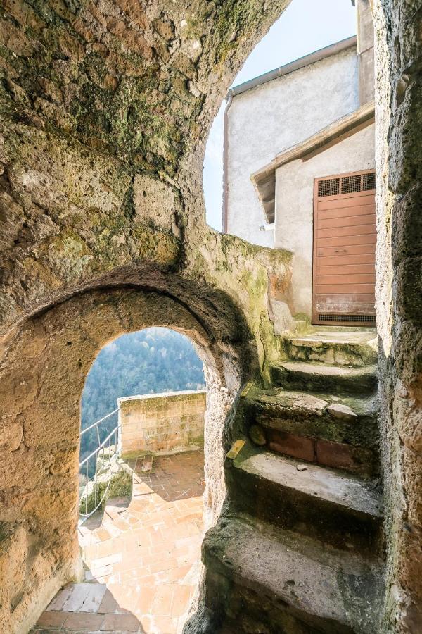 Opera Suites - Le Notti Bianche Calcata Exterior photo